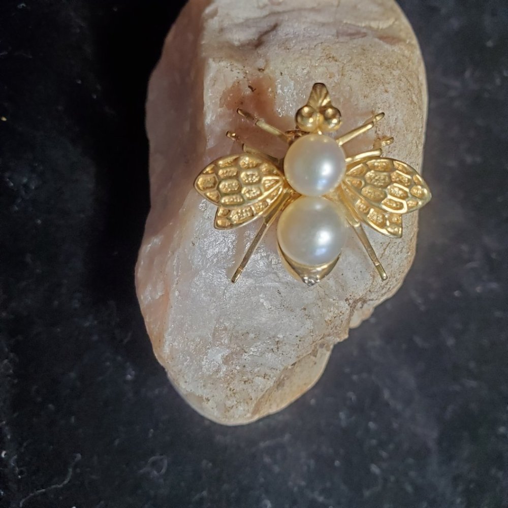 Bumblebee brooch / slide